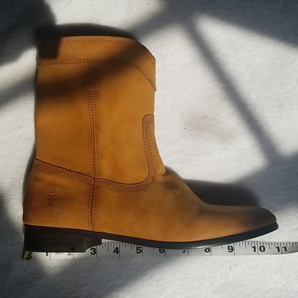 FRYE Leather Short Western Boots - Picture 16 of 16